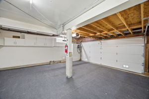 039_F8_8 Calypso Ln
