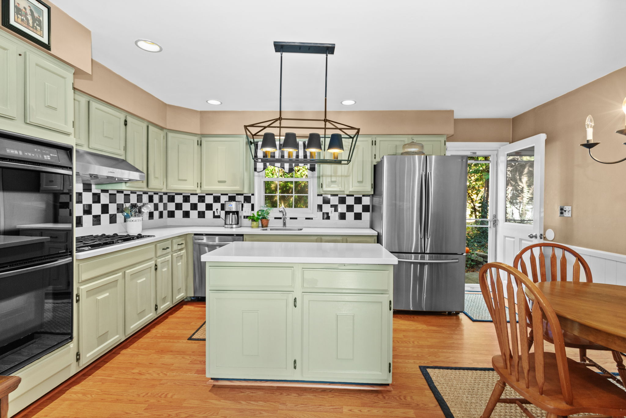 Kitchen/Breakfast Area