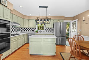 Kitchen/Breakfast Area