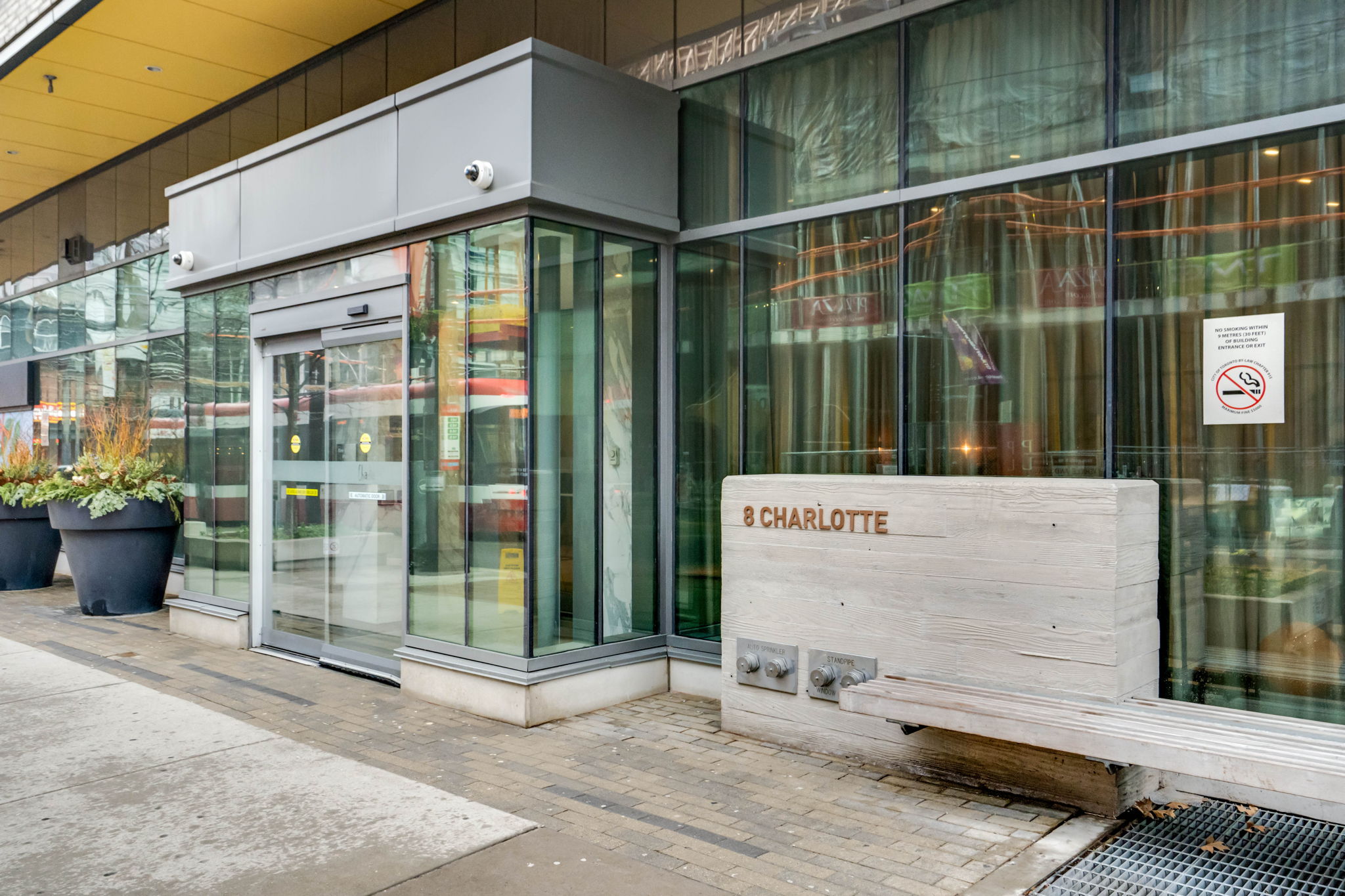 8 Charlotte St Unit 1301 Toronto, ON M5V 0K4