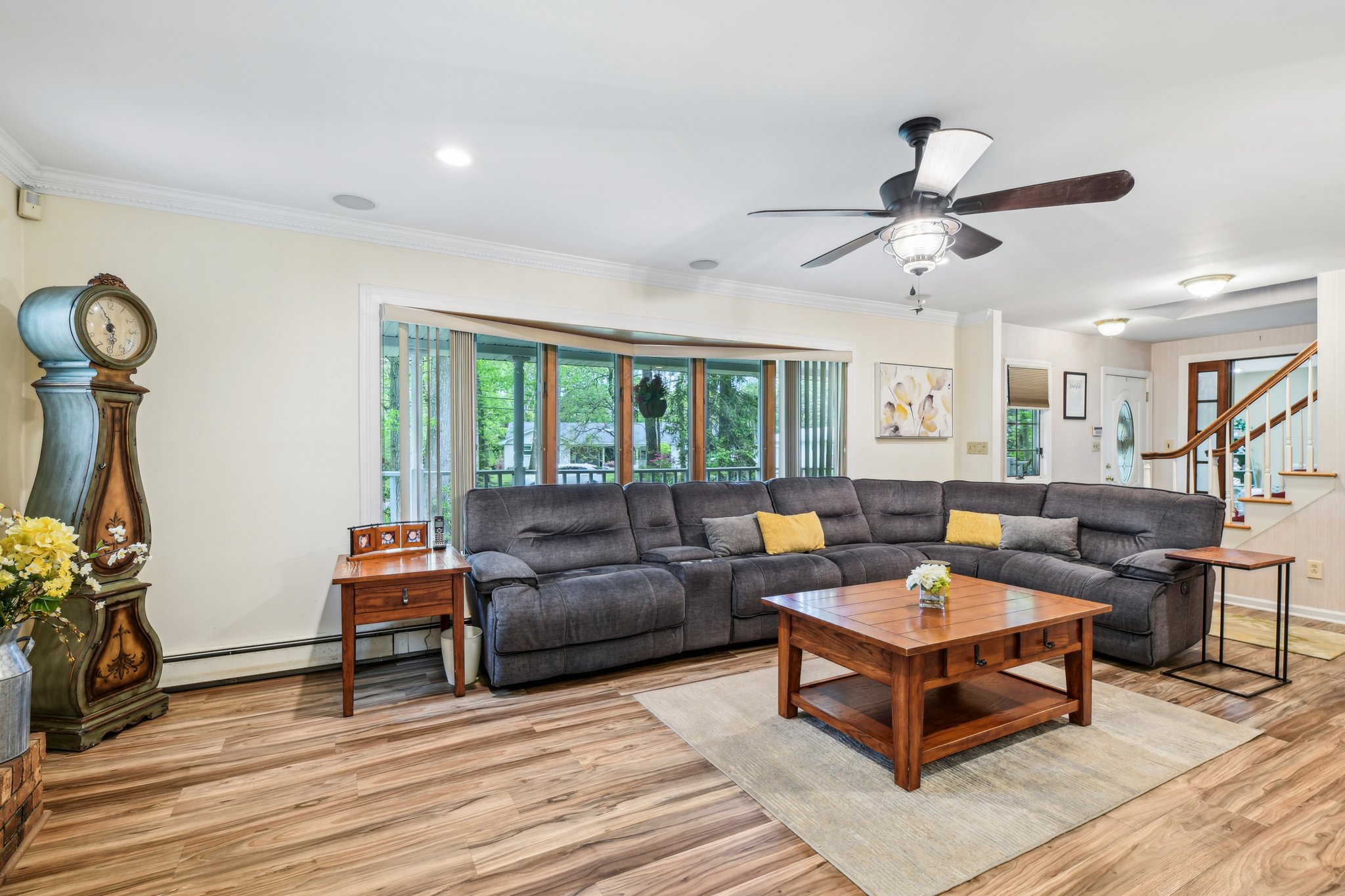 Clover Dr-0905-009.jpg