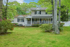 Clover Dr-0905-001.jpg