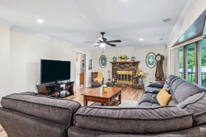 Clover Dr-0905-007.jpg