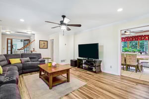 Clover Dr-0905-010.jpg
