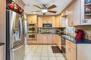 Clover Dr-0905-014.jpg