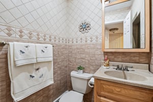 Clover Dr-0905-021.jpg
