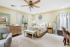 Clover Dr-0905-022.jpg