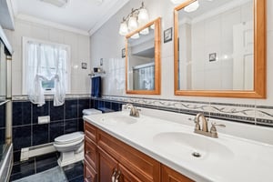 Clover Dr-0905-025.jpg