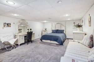Clover Dr-0905-031.jpg