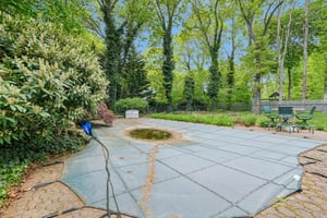Clover Dr-0905-037.jpg