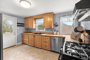 8 Cressey Ave r, Salem, MA 01970, USA Photo 40