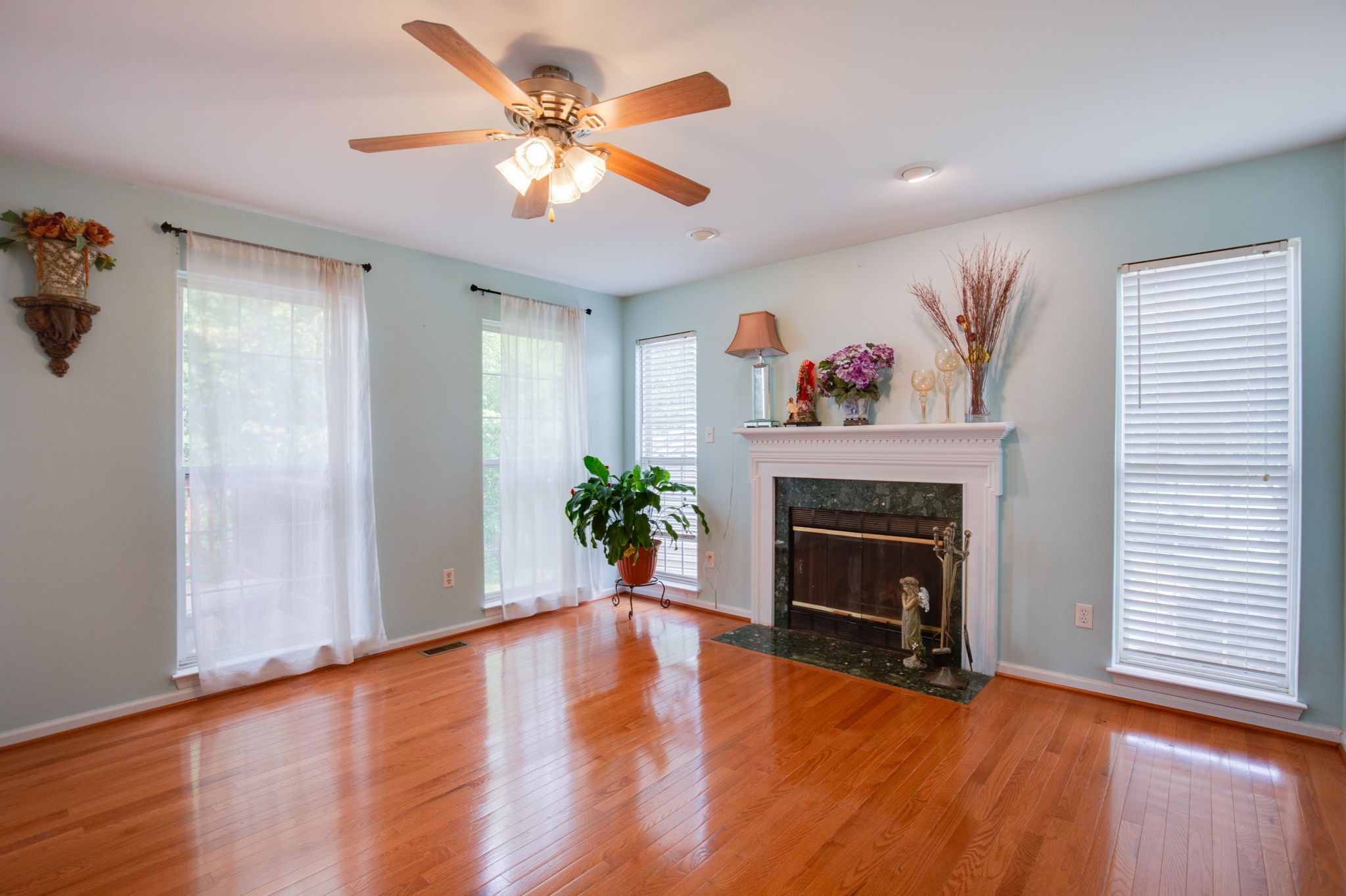  8 Emerald Dr, Fredericksburg, VA 22406, US Photo 17