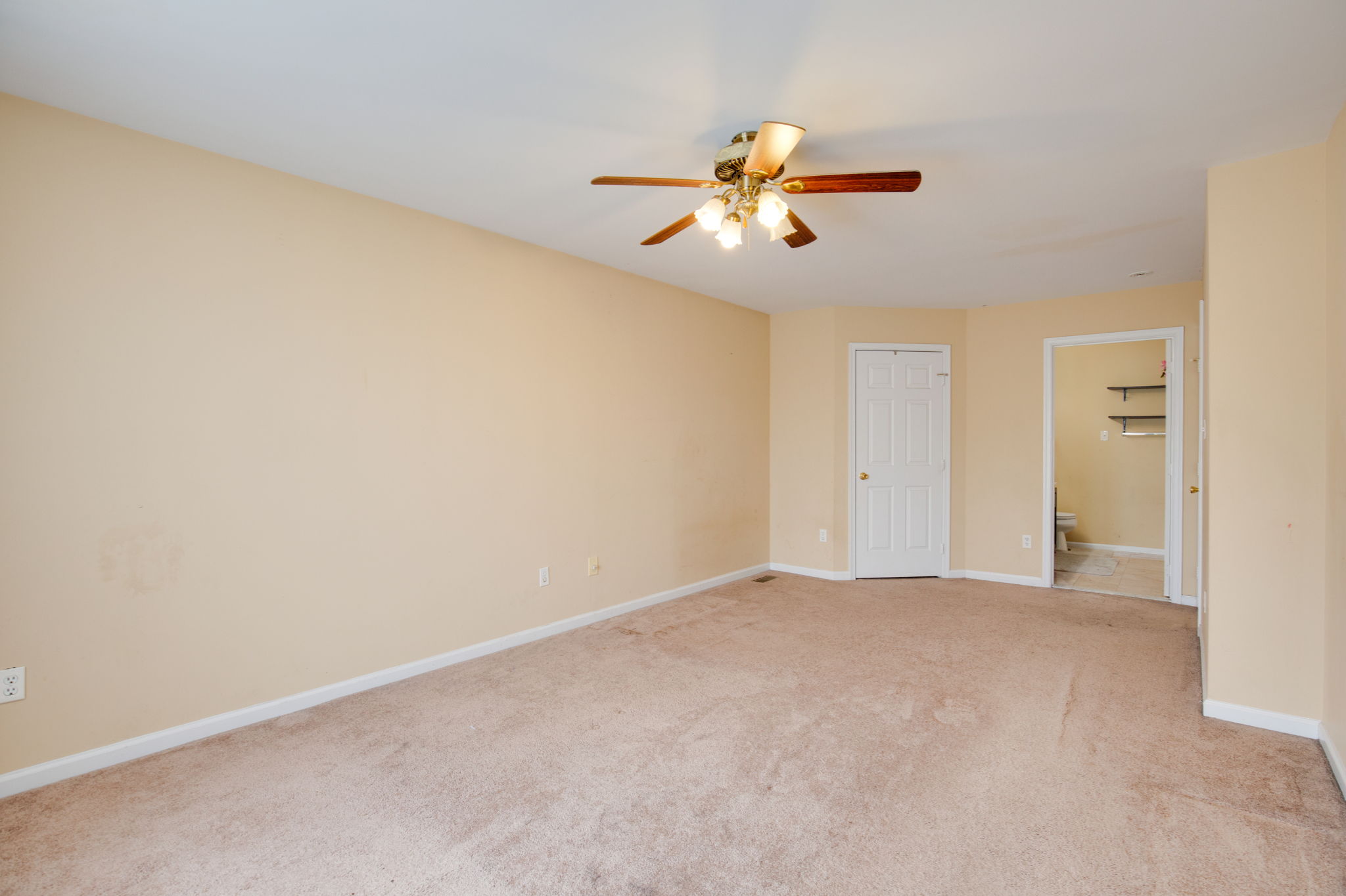  8 Emerald Dr, Fredericksburg, VA 22406, US Photo 28