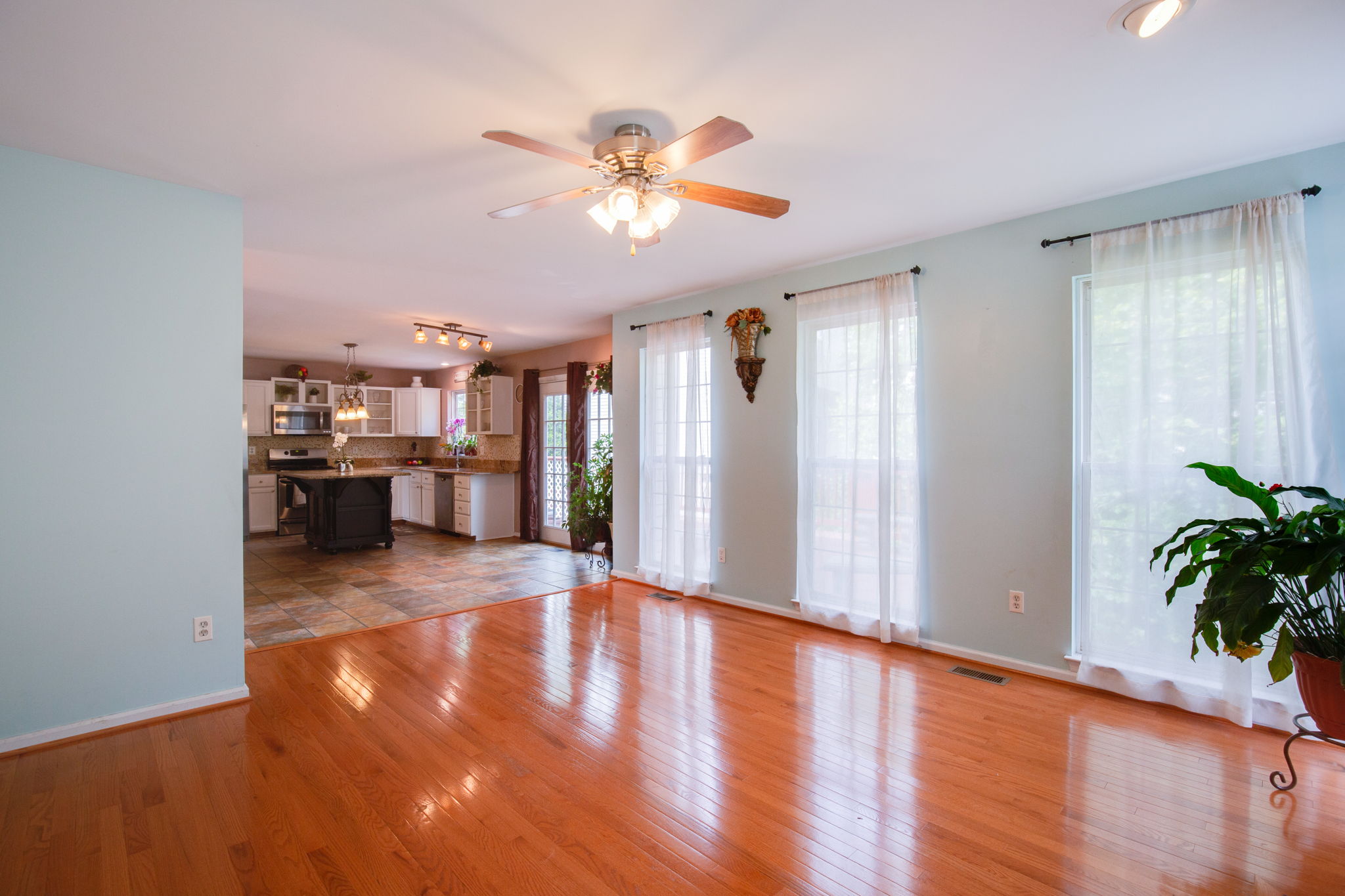  8 Emerald Dr, Fredericksburg, VA 22406, US Photo 18