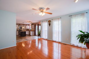  8 Emerald Dr, Fredericksburg, VA 22406, US Photo 17