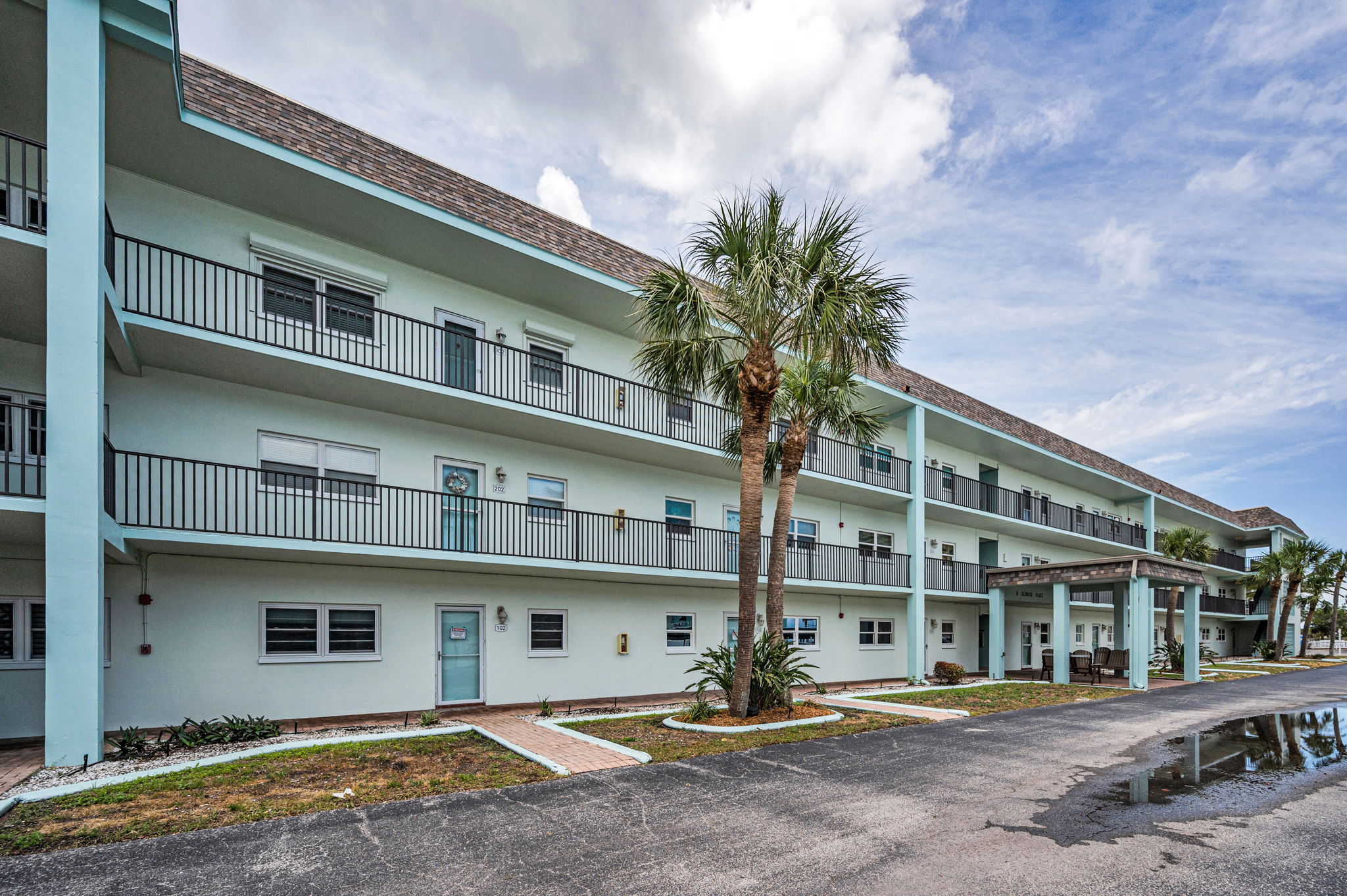 Front Exterior1