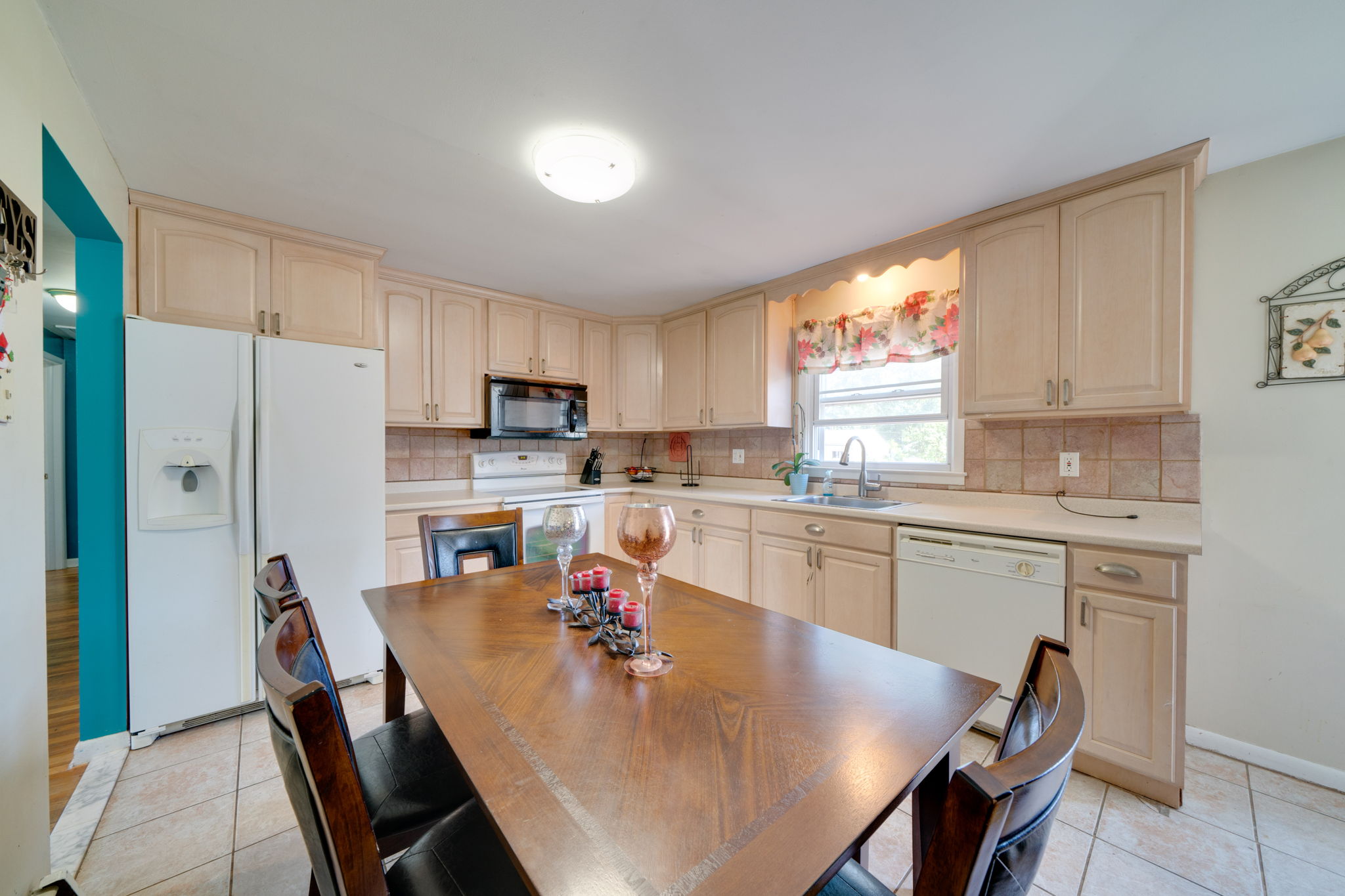 8 Goodwin Ave, Wethersfield, CT 06109 Ed McCullough Photography