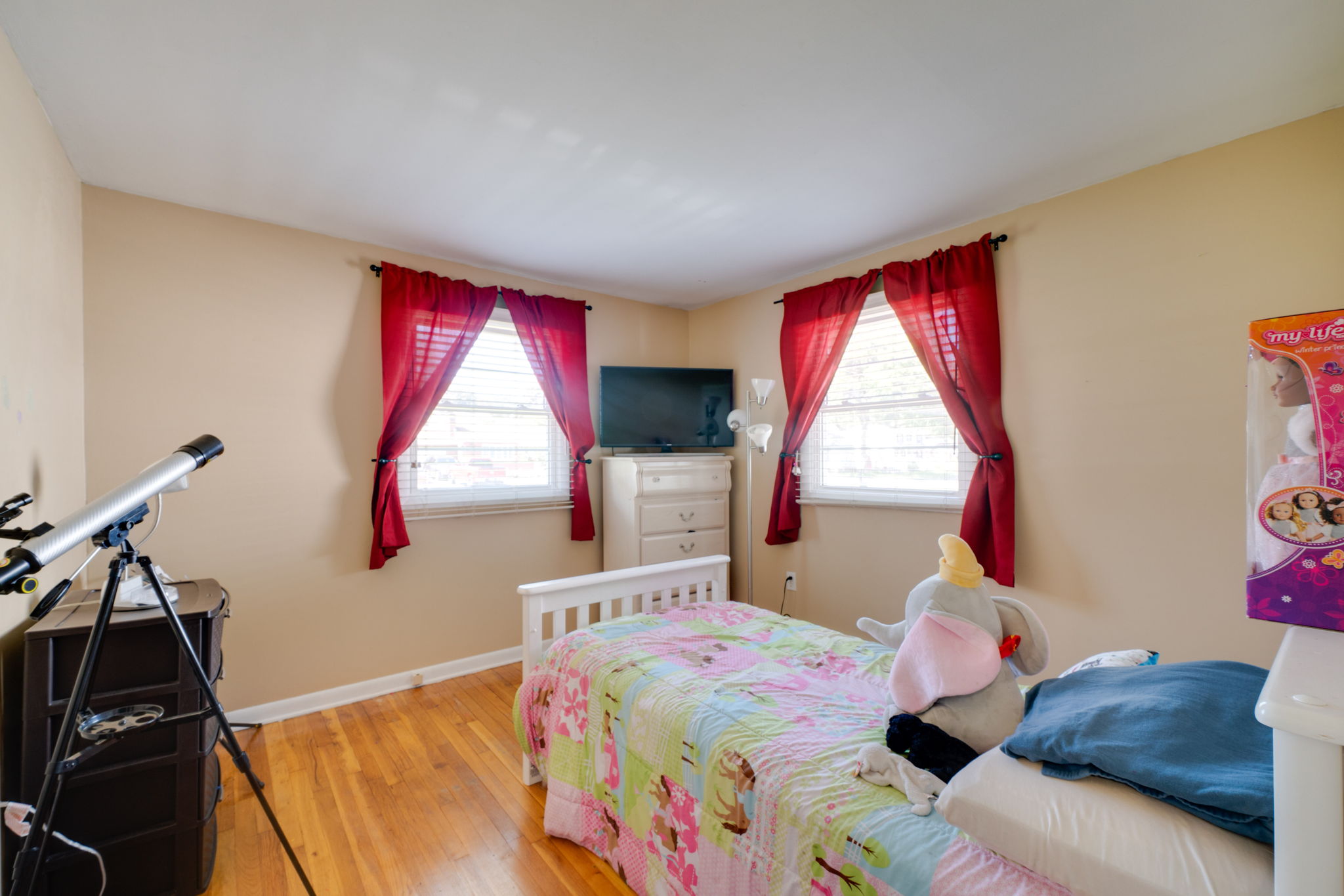 8 Goodwin Ave, Wethersfield, CT 06109 Ed McCullough Photography