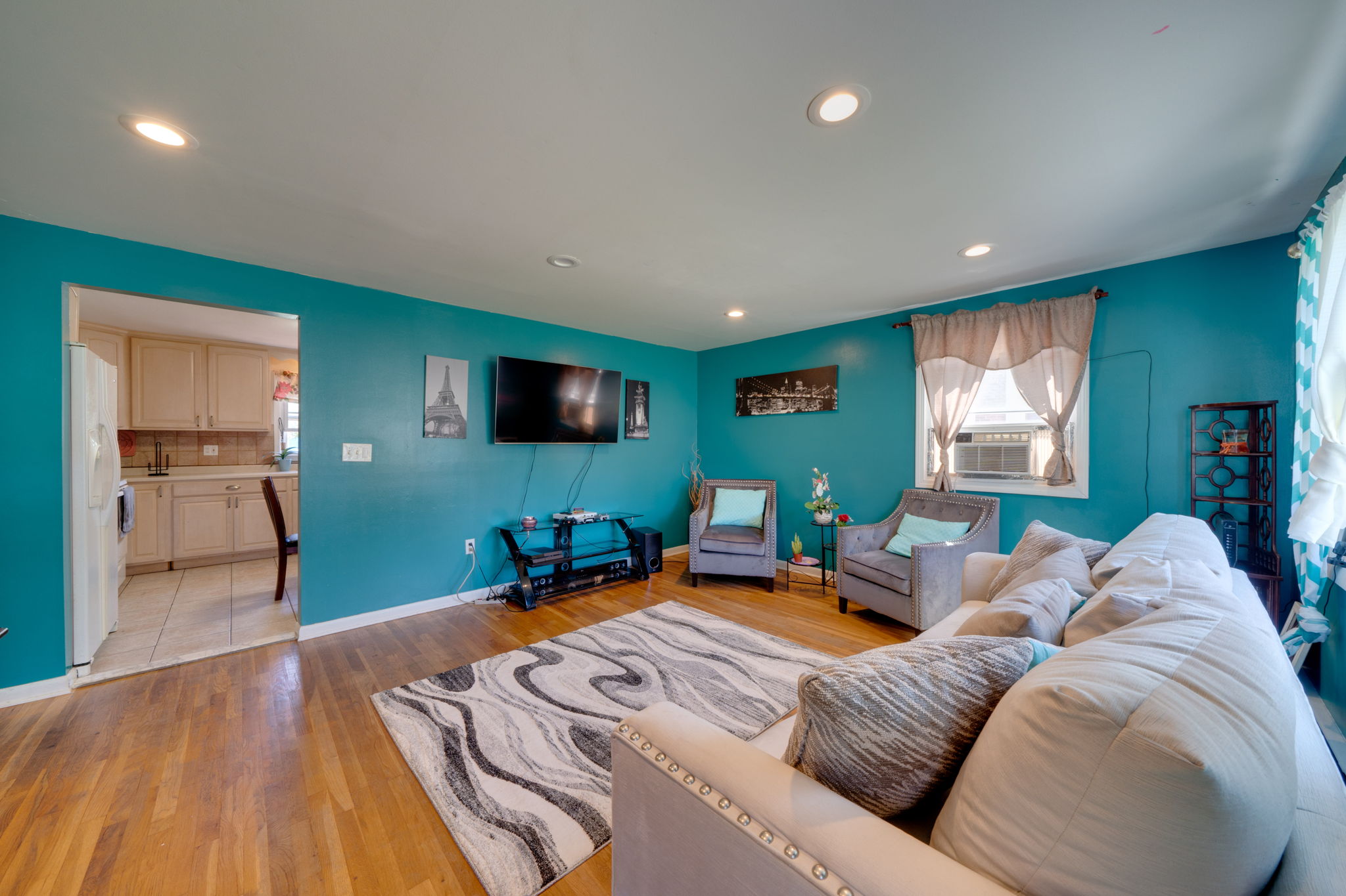 8 Goodwin Ave, Wethersfield, CT 06109 Ed McCullough Photography