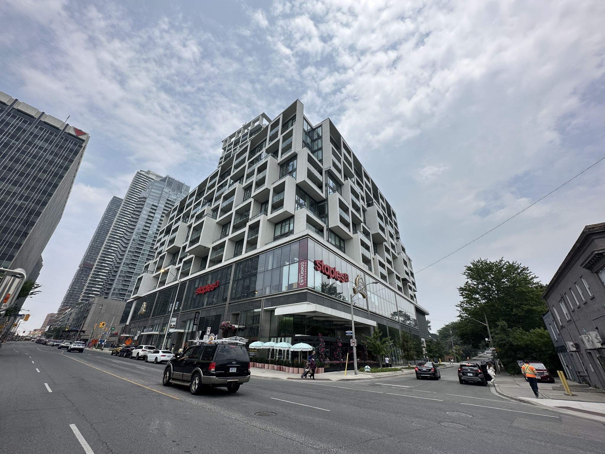 Toronto property showcase — delivered property photograph 39