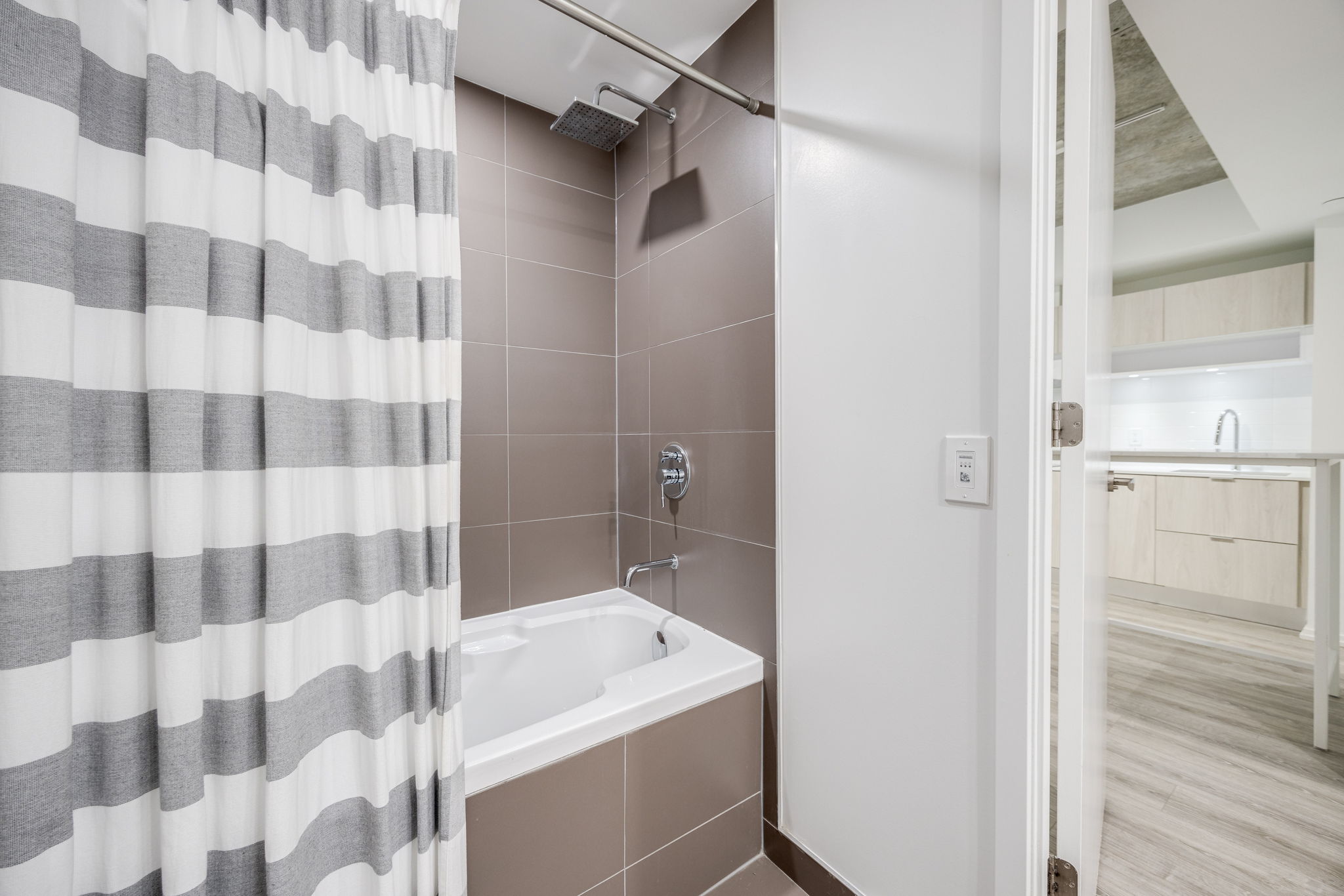 Toronto property showcase — delivered property photograph 20
