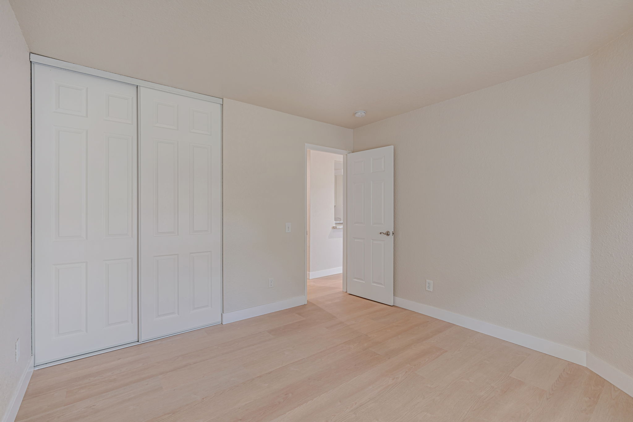 023_ 8 Lancaster Cir 130 