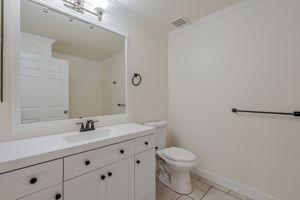 026_ 8 Lancaster Cir 130 