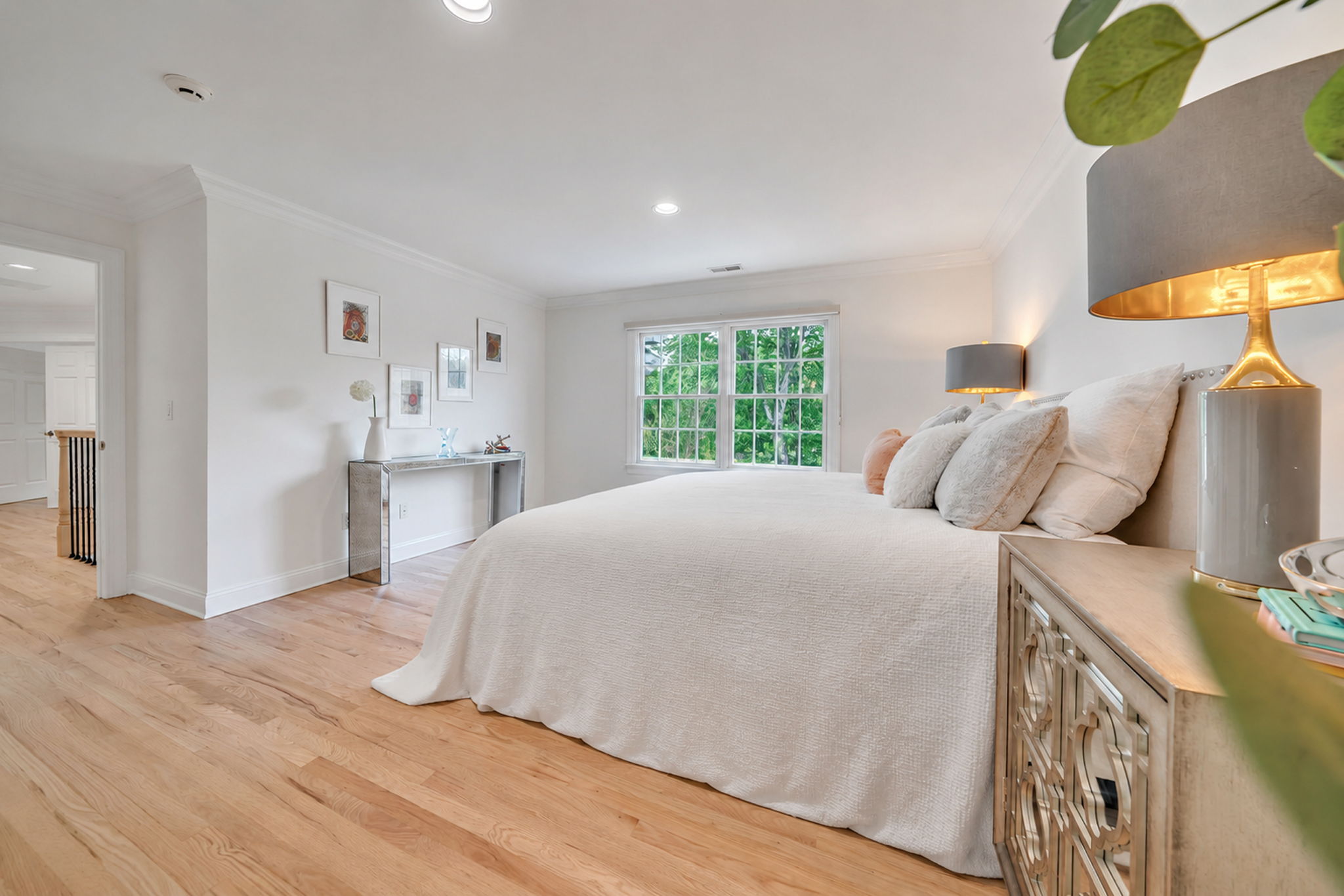 10B-Rich Wood Floors