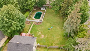  Photo 33