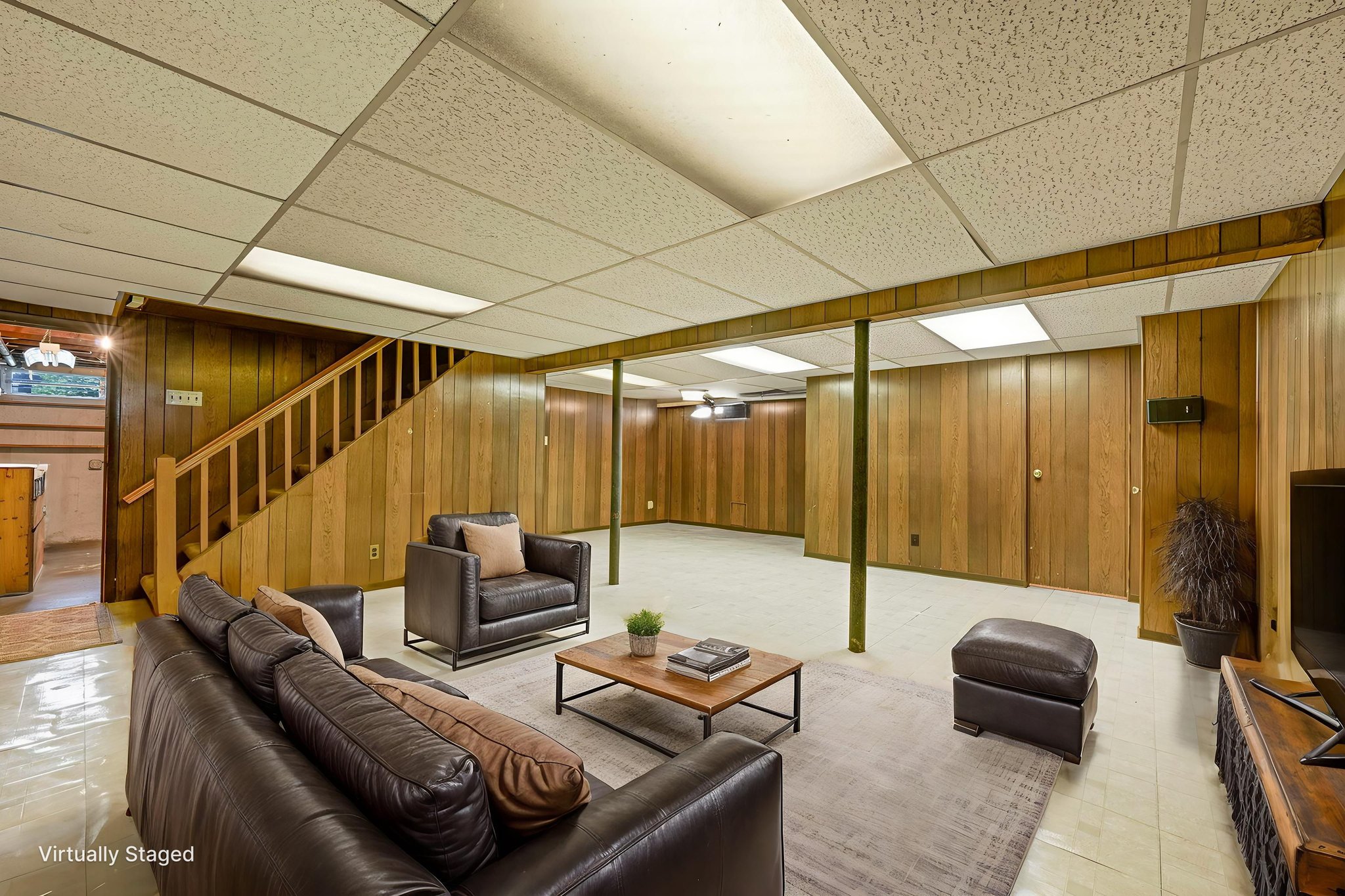 19146 Final 0033 virtually staged.jpeg