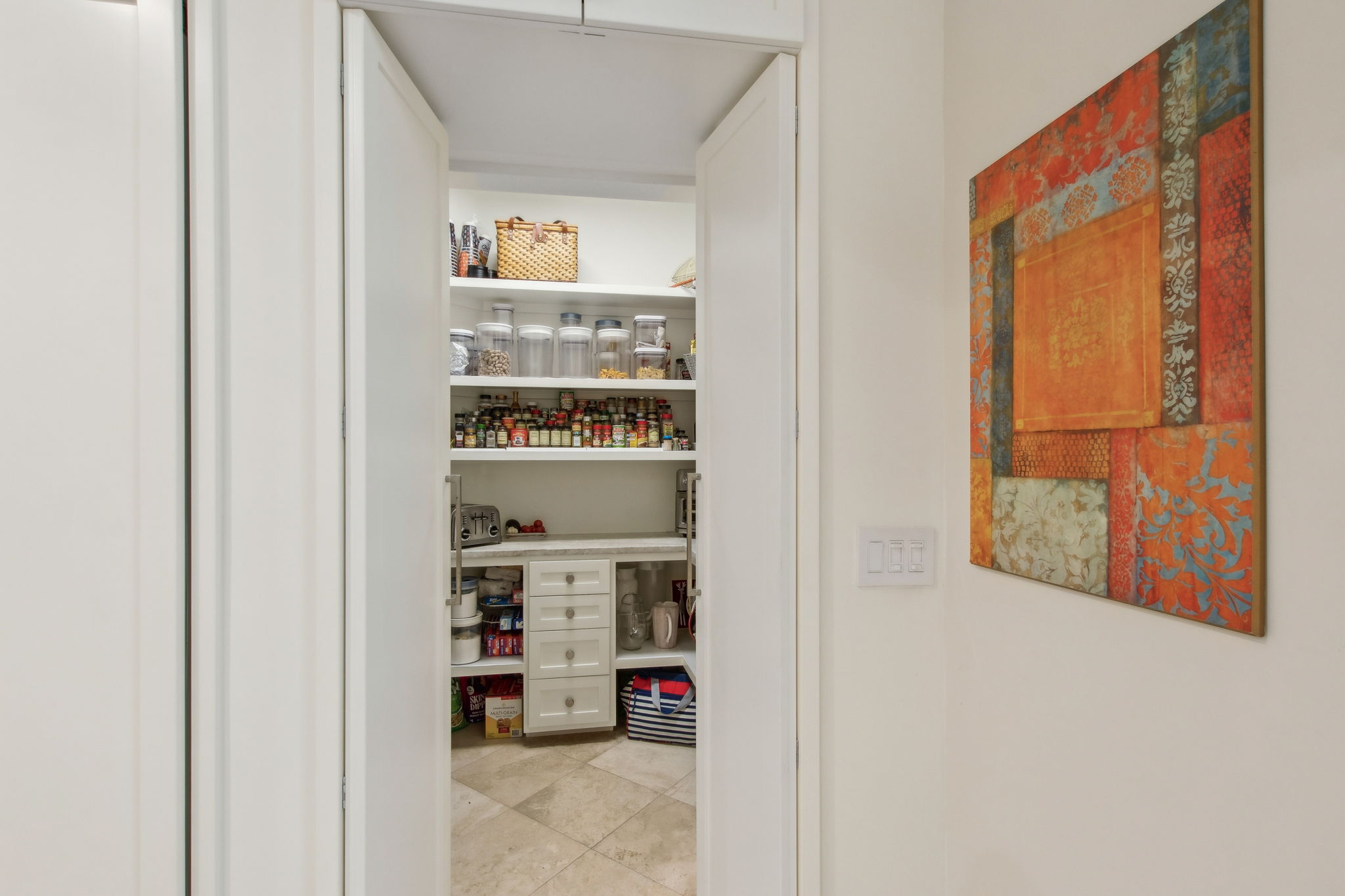 Walk-in Pantry