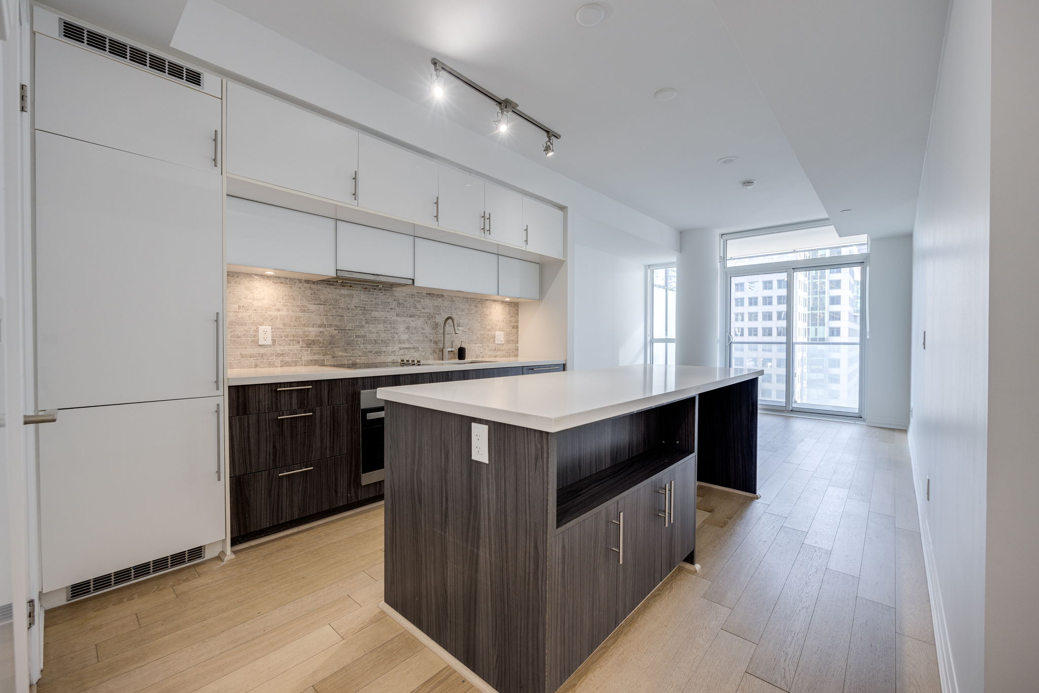 Toronto property showcase — delivered property photograph 4