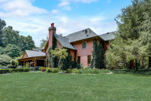 Mill Pond Rd - 102