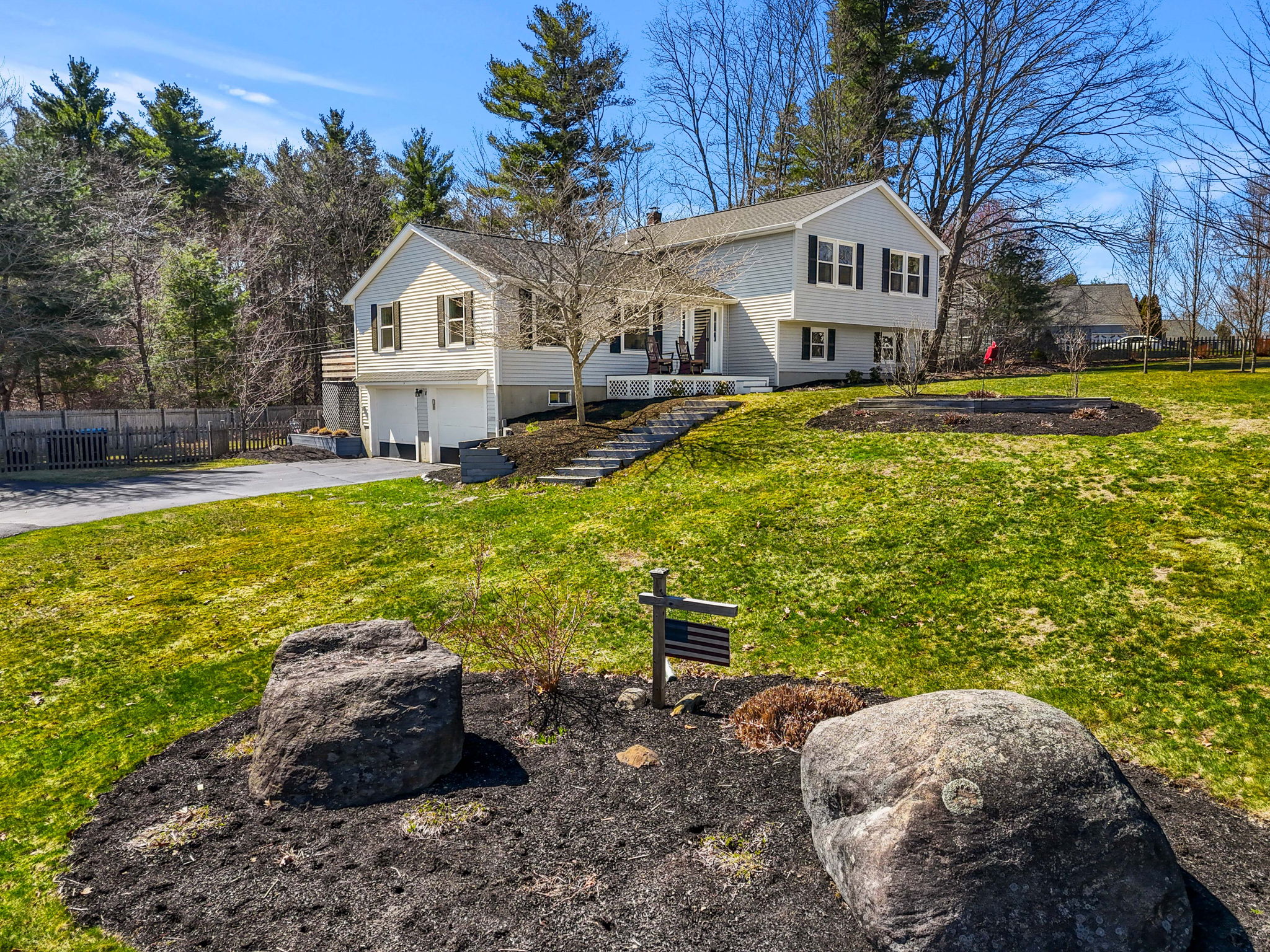 8 Muirfield Dr, Stratham, NH 03885, USA Photo 2