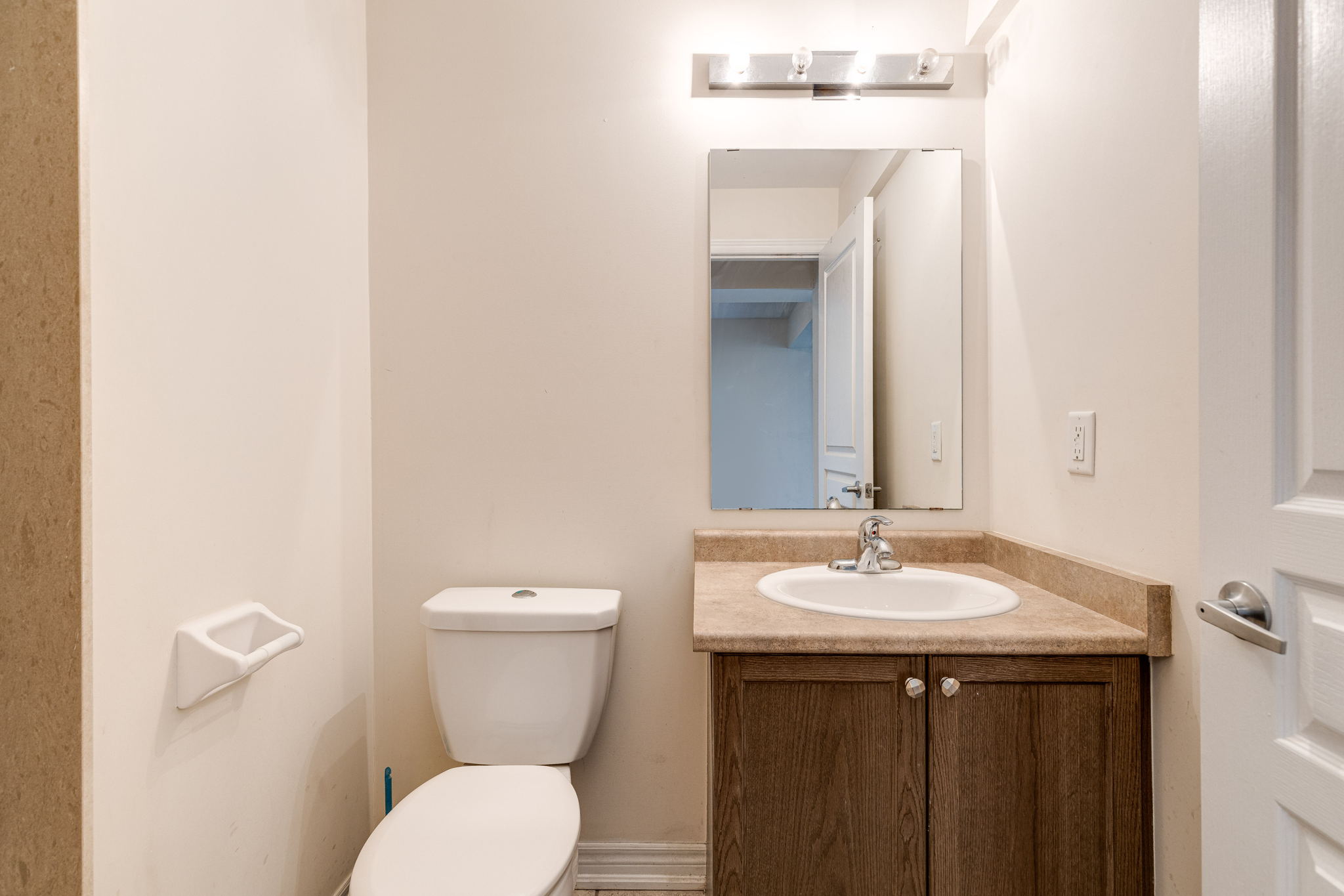 Richmond Hill property showcase — delivered property photograph 38
