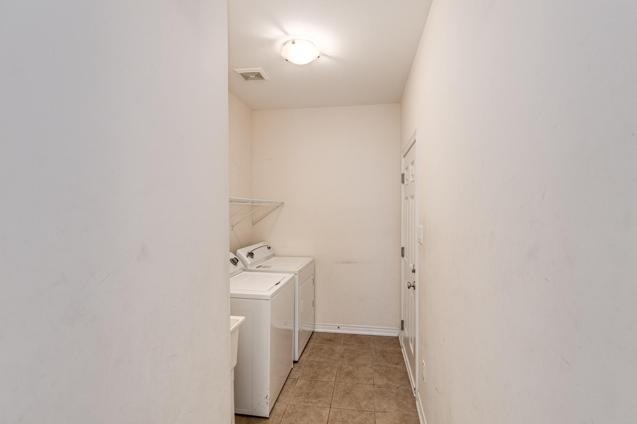 Richmond Hill property showcase — delivered property photograph 15