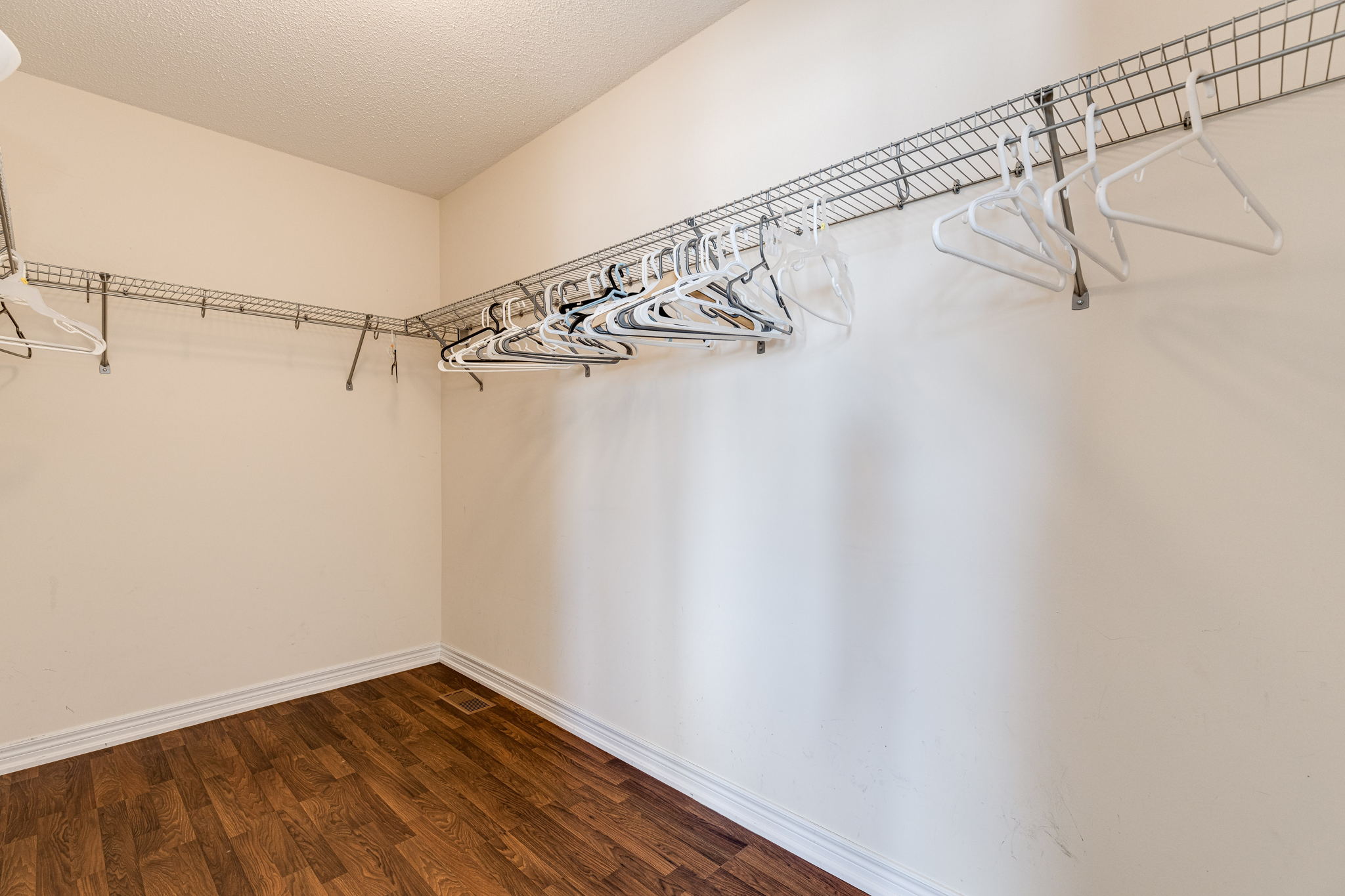 Richmond Hill property showcase — delivered property photograph 28
