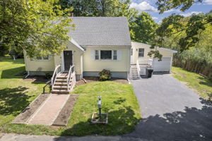 8 Pamela Rd, Saugus, MA 18