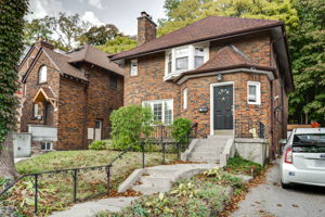 8 Poplar Plains Crescent