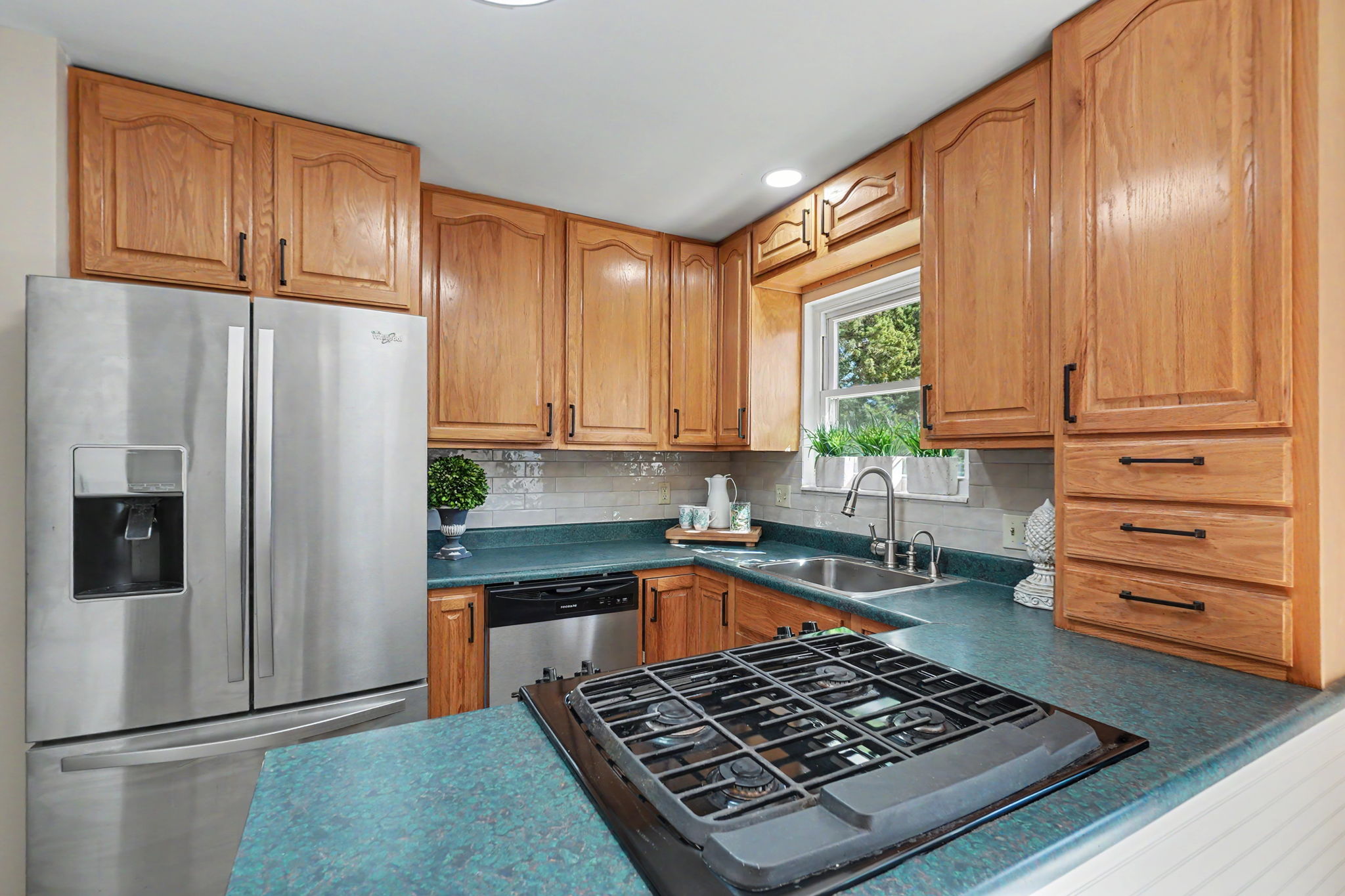  Photo 12