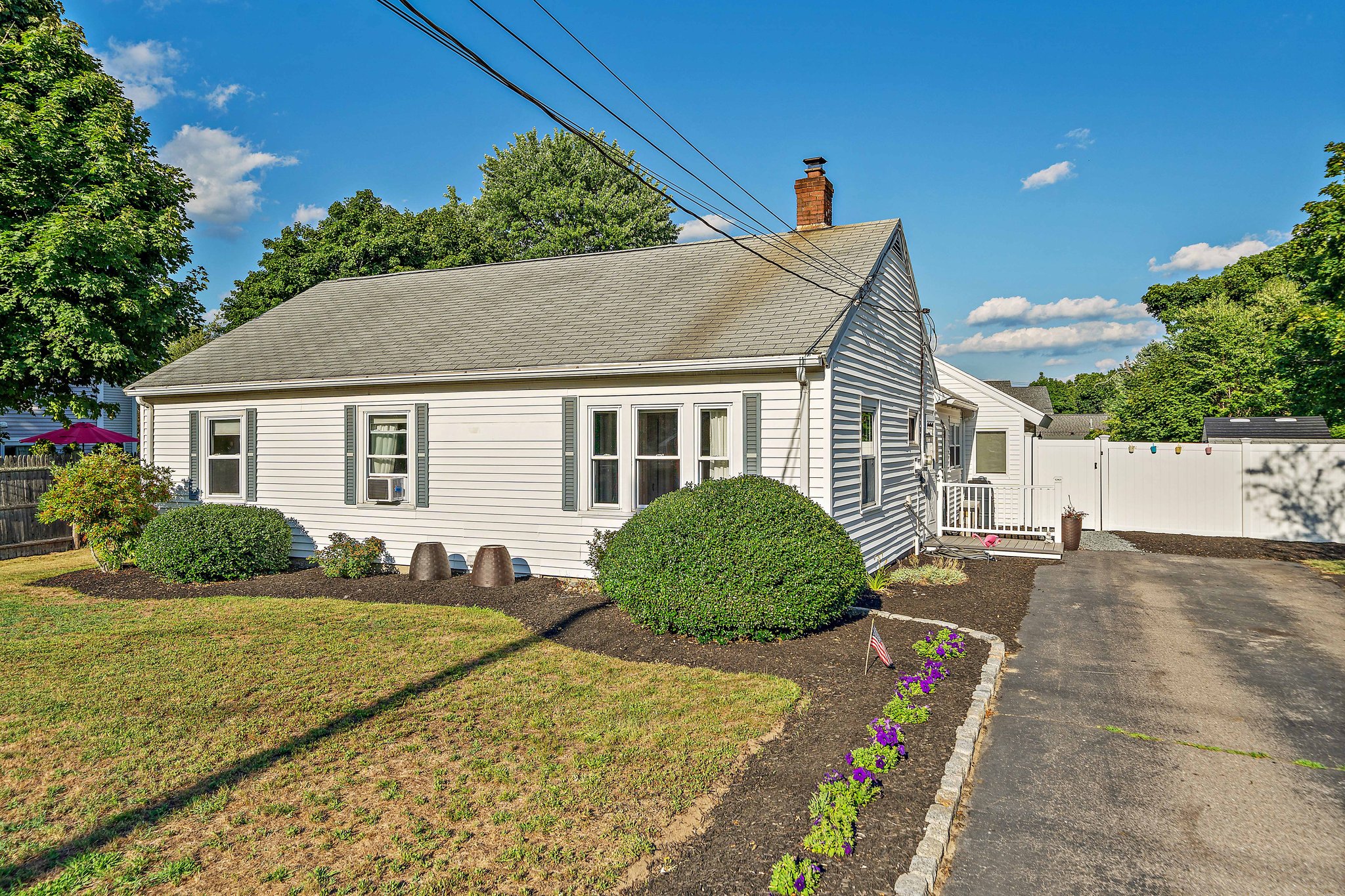  8 Reservoir Ave, Braintree, MA 02184, US