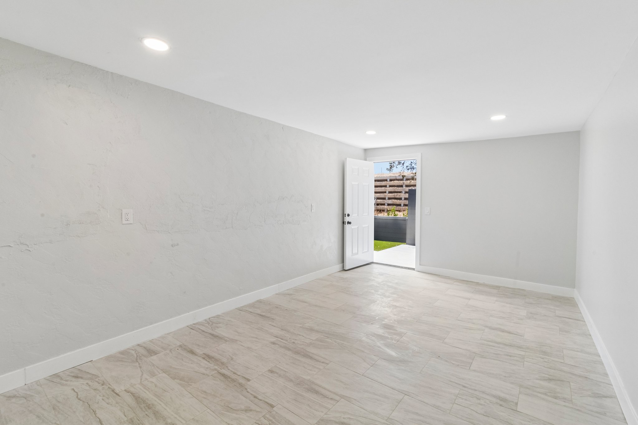 S Francis St-S1108-027.jpg