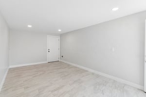 S Francis St-S1108-026.jpg