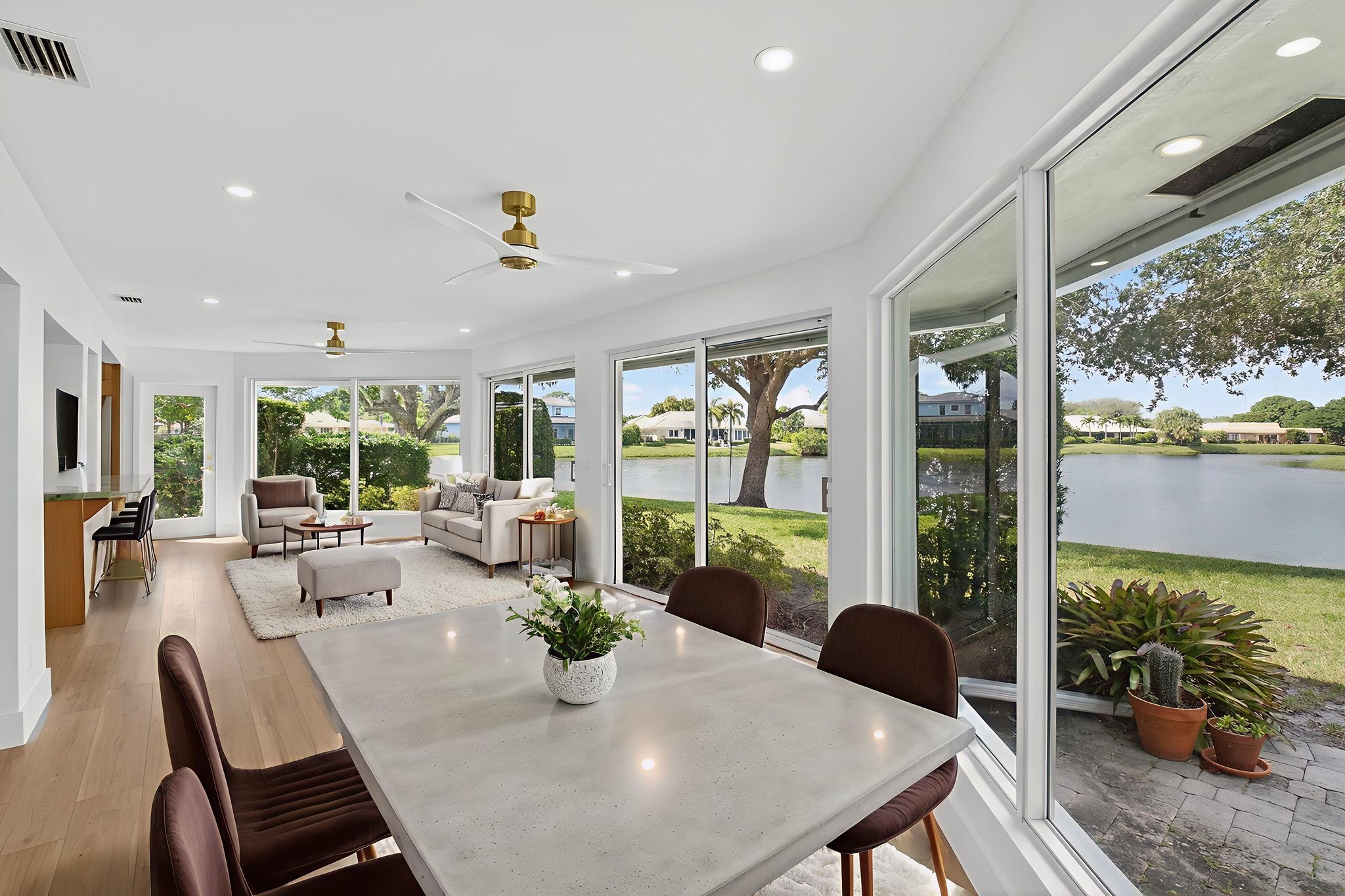 DSC_8728 virtually staged.jpeg