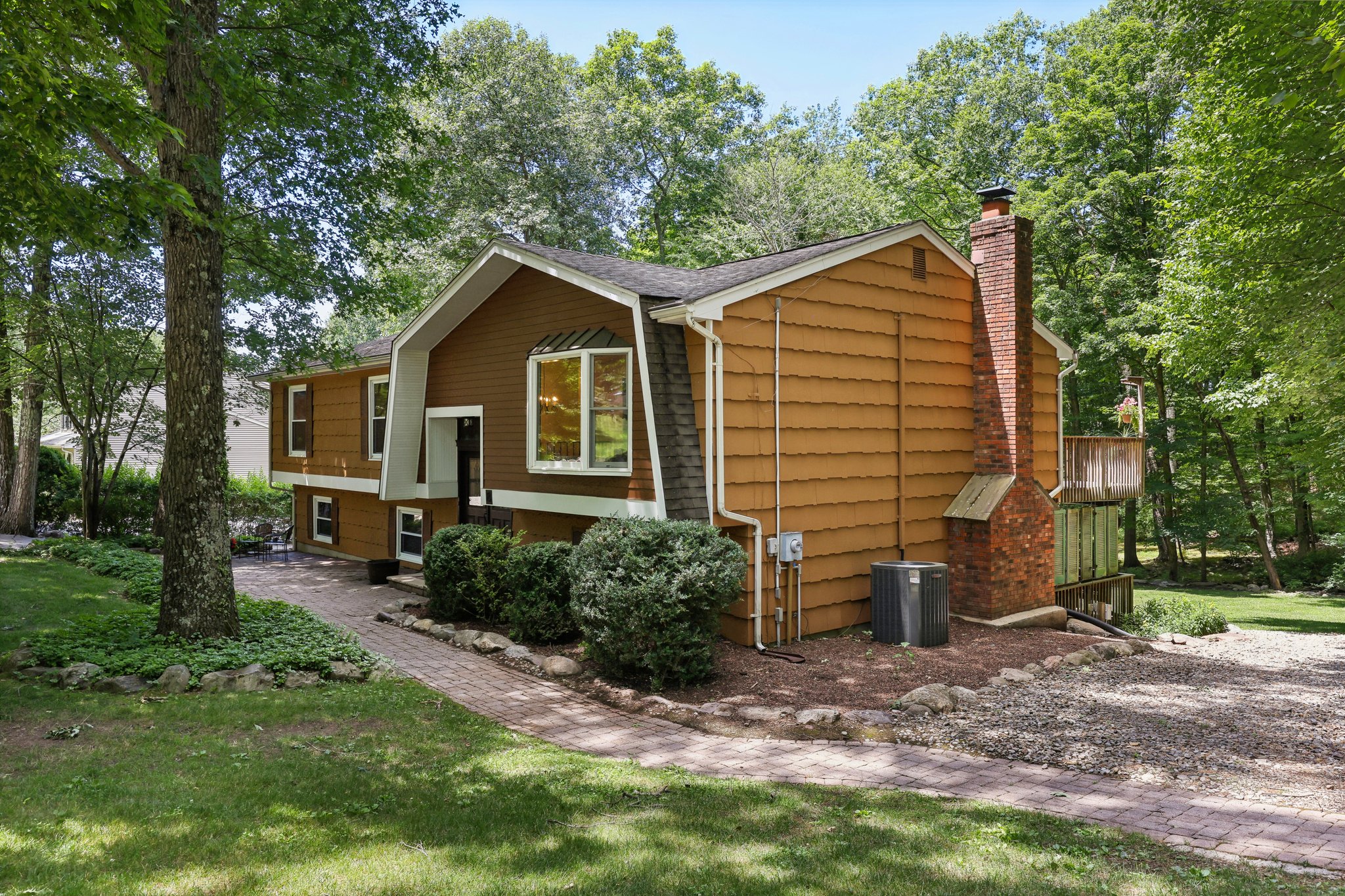 Tall Oaks Dr-003.jpg