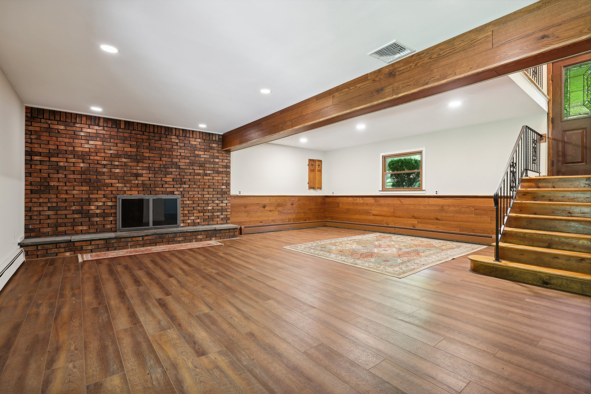 Tall Oaks Dr-019.jpg