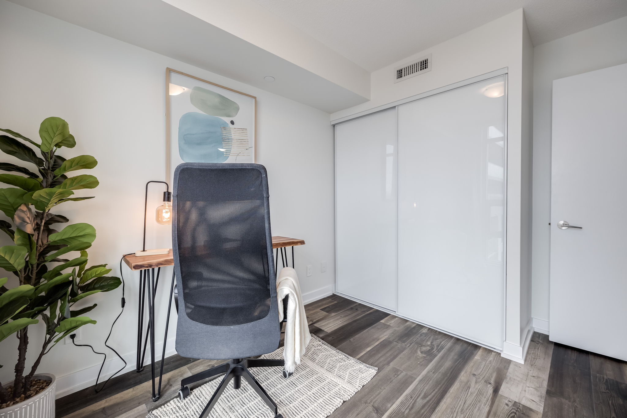 Toronto property showcase — delivered property photograph 15