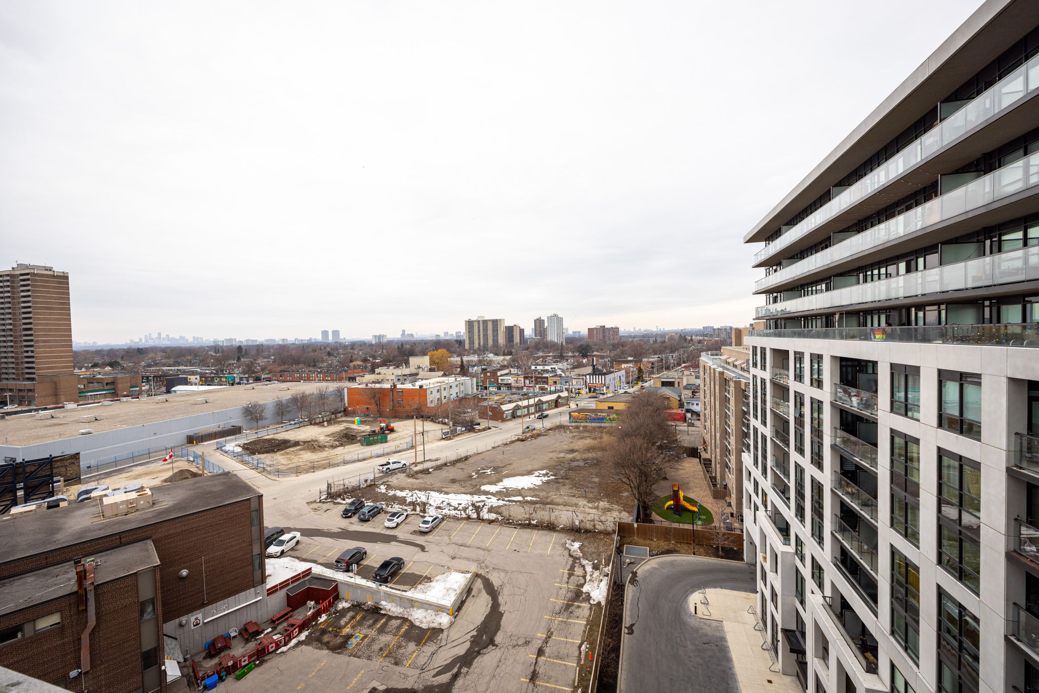 Toronto property showcase — delivered property photograph 25