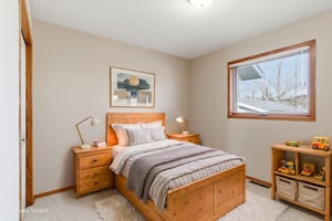 DSC09263 virtually staged.jpeg