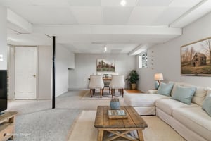 DSC09152 virtually staged.jpeg